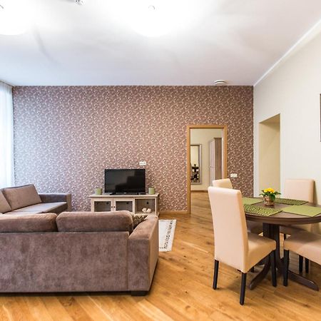 Riga Lux Apartments - Ernesta, Free Parking Ngoại thất bức ảnh